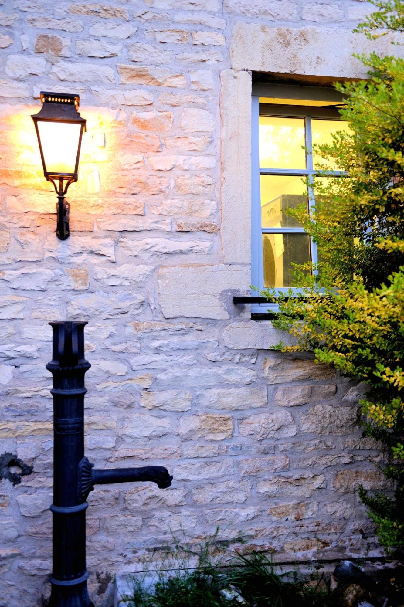 Hotel De La Paix, Beaune Beaune  Eksteriør billede